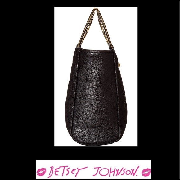 BETSEY JOHNSON HEART CROSSBODY - Picture 3 of 6